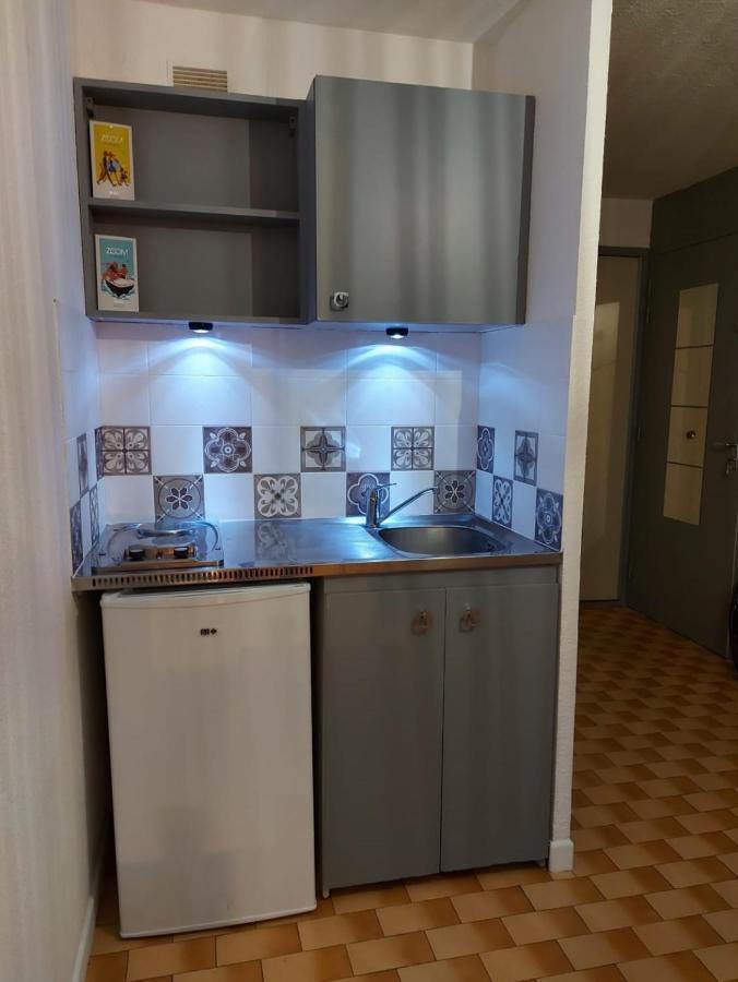 Coquet Studio Avec Belle Terrasse Apartman La Londe-les-Maures Kültér fotó